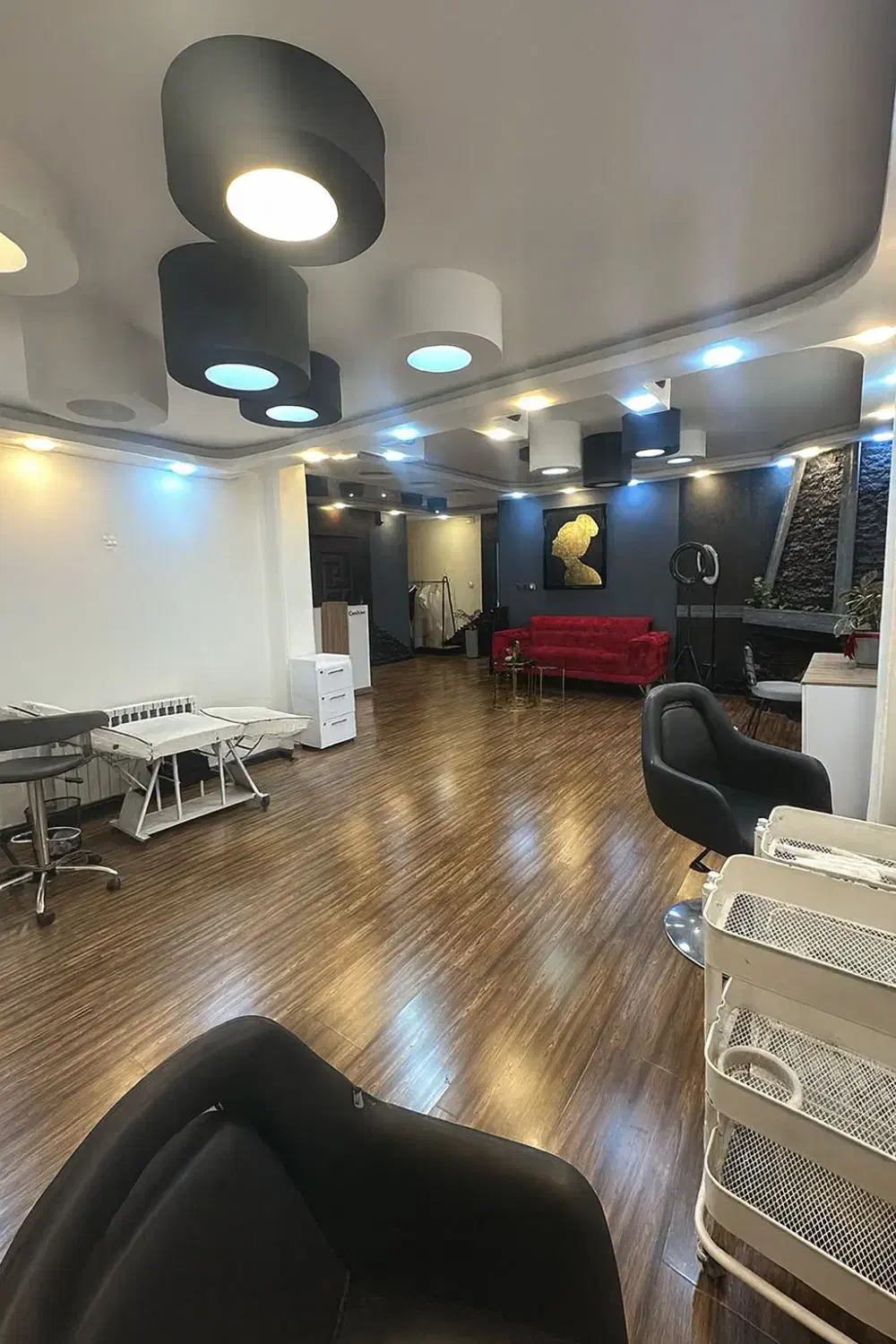 اجاره واحد بزرگ تجاری در گلباغ نماز|اجارهٔ دفتر کار، اتاق اداری، مطب|رشت, گلباغ نماز|دیوار