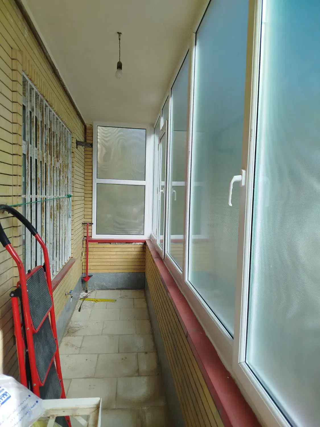 تولیدی درب پنجره های upvc پن آذر|خدمات پیشه و مهارت|باسمنج, |دیوار