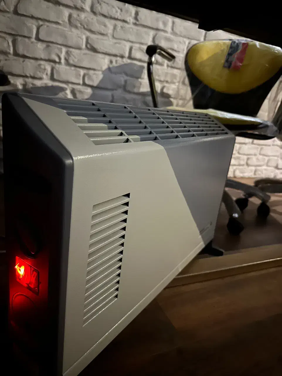 بخاری برقی پارس خزر در حد نو|بخاری، هیتر، شومینه|رشت, گلسار|دیوار