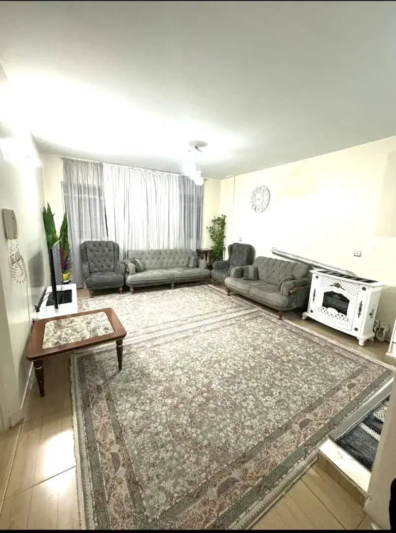 ۵۶ متر طبقه اول/پارکینگ دار|فروش آپارتمان|تهران, شهرک ولیعصر جنوبی|دیوار