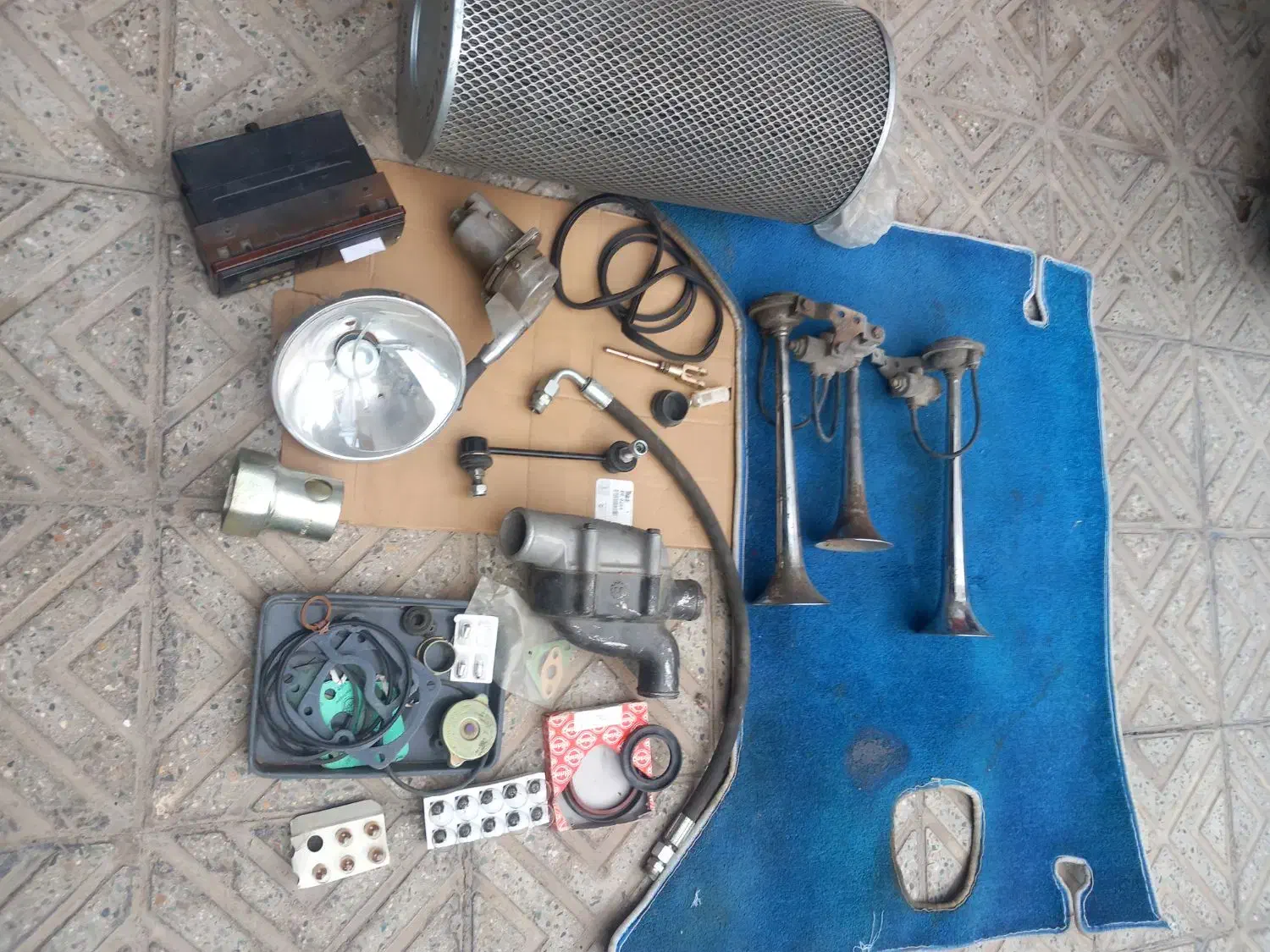 رینگ سه تیک بنز ودیگرلوازم امیکو|قطعات یدکی و لوازم جانبی|ساوه, |دیوار