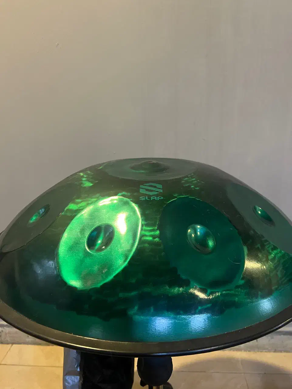 هنگ درام سبز براق|سازهای سنتی|رشت, دیانتی|دیوار