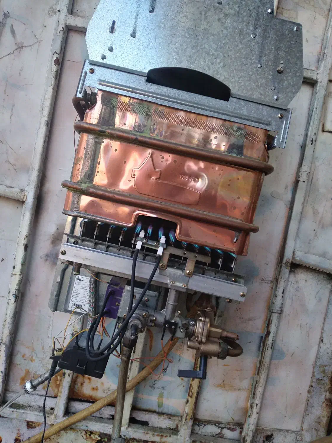 تعمیر سرویس ابگرمکن های گازی نصب اسپیلت لباسشویی..|خدمات پیشه و مهارت|زابل, |دیوار