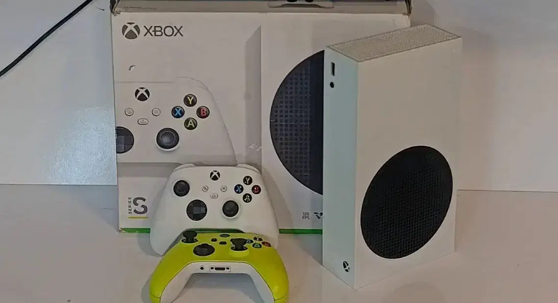 xbox serise s دودسته اصلی|کنسول، بازی ویدئویی و آنلاین|اصفهان, سعادتآباد|دیوار