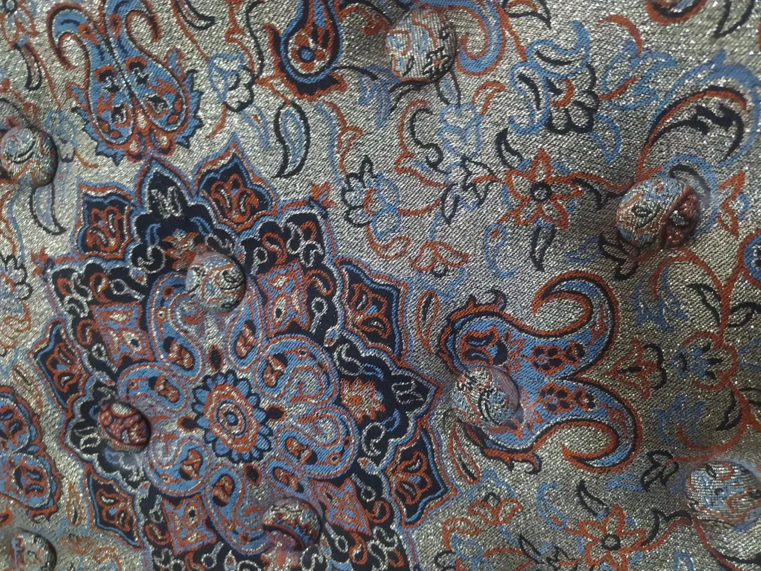 پشتی|پشتی|قنوات, |دیوار