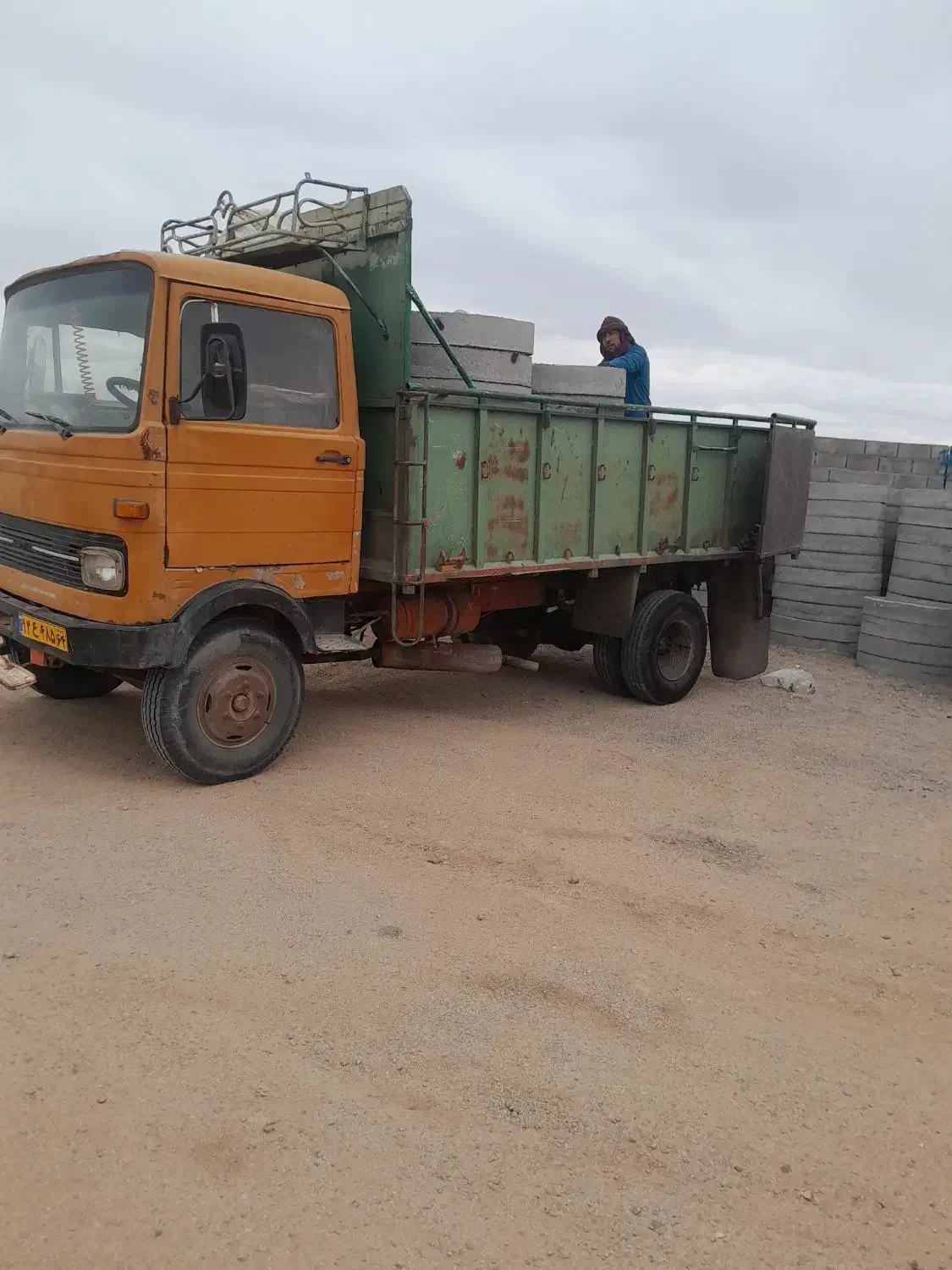 بنزخاور۶۰۸|خودرو سنگین|تفت, |دیوار