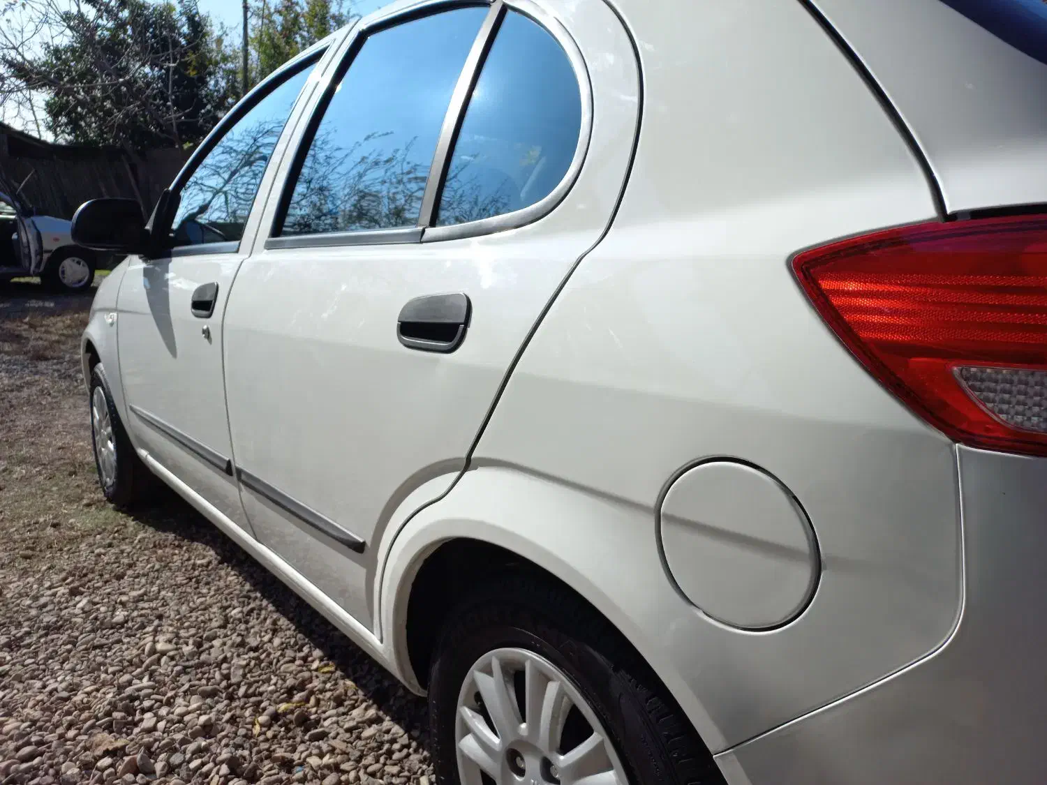 تیبا دو مدل ۹۹ بی رنگ کم کارکرد|خودرو سواری و وانت|رشت, یخسازی|دیوار