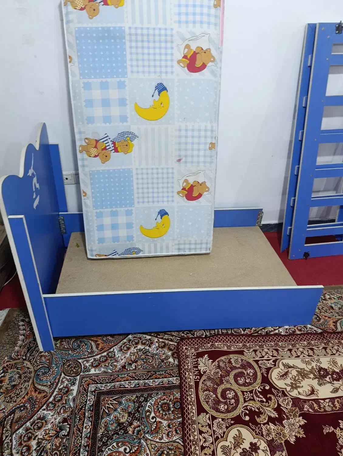 تخت کودک|تخت و سرویس خواب|پارسآباد, |دیوار