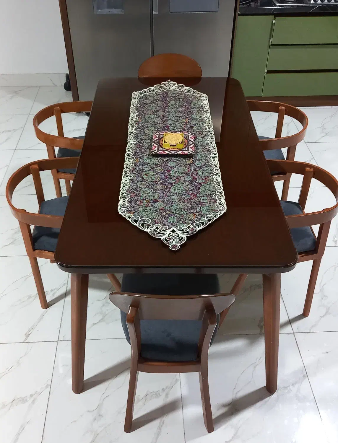 میز و صندلی|میز و صندلی غذاخوری|نیشابور, جمهوری|دیوار