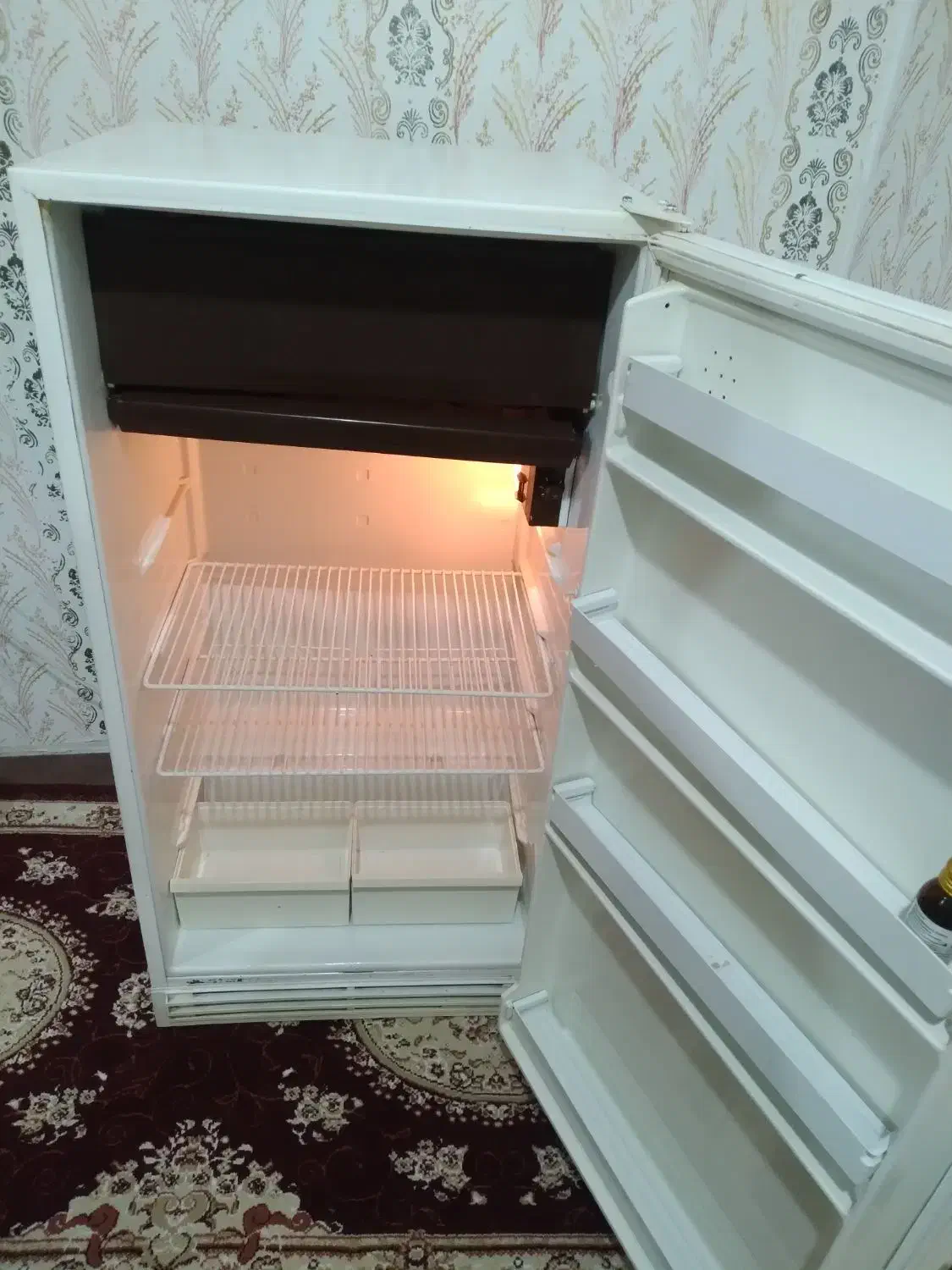 یخچال|یخچال و فریزر|خلخال, |دیوار