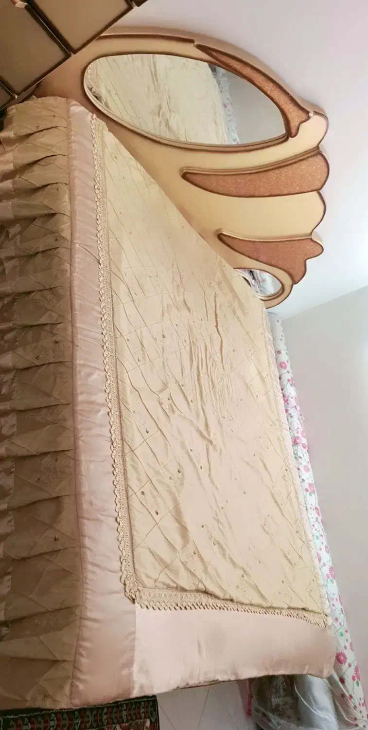 تخت دونفره چوبی سالم|تخت و سرویس خواب|ساوه, |دیوار