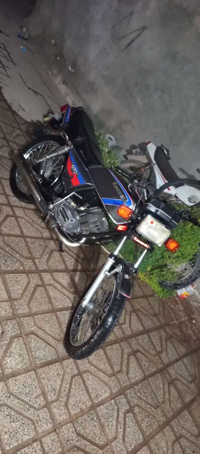 کاوازاکی جی تی او|موتورسیکلت|تربت جام, معدآباد|دیوار