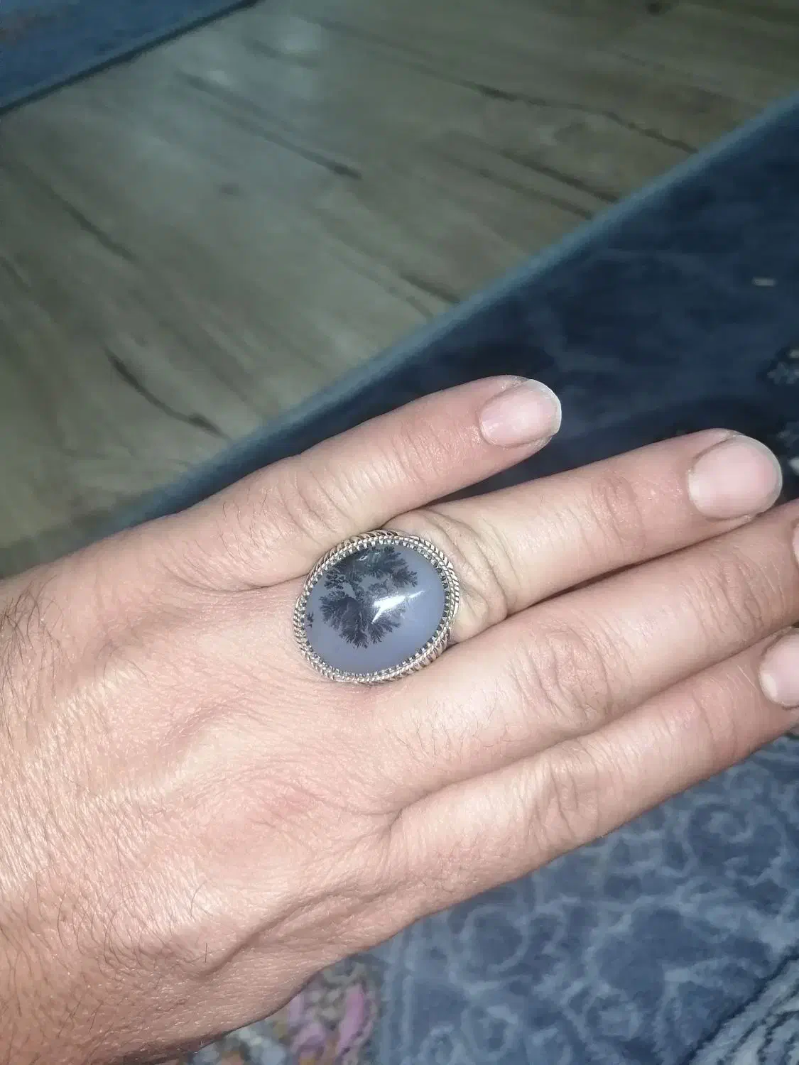 انگشترشجرتک درخت دستسازسیدذبیح|جواهرات|سپیدان, |دیوار