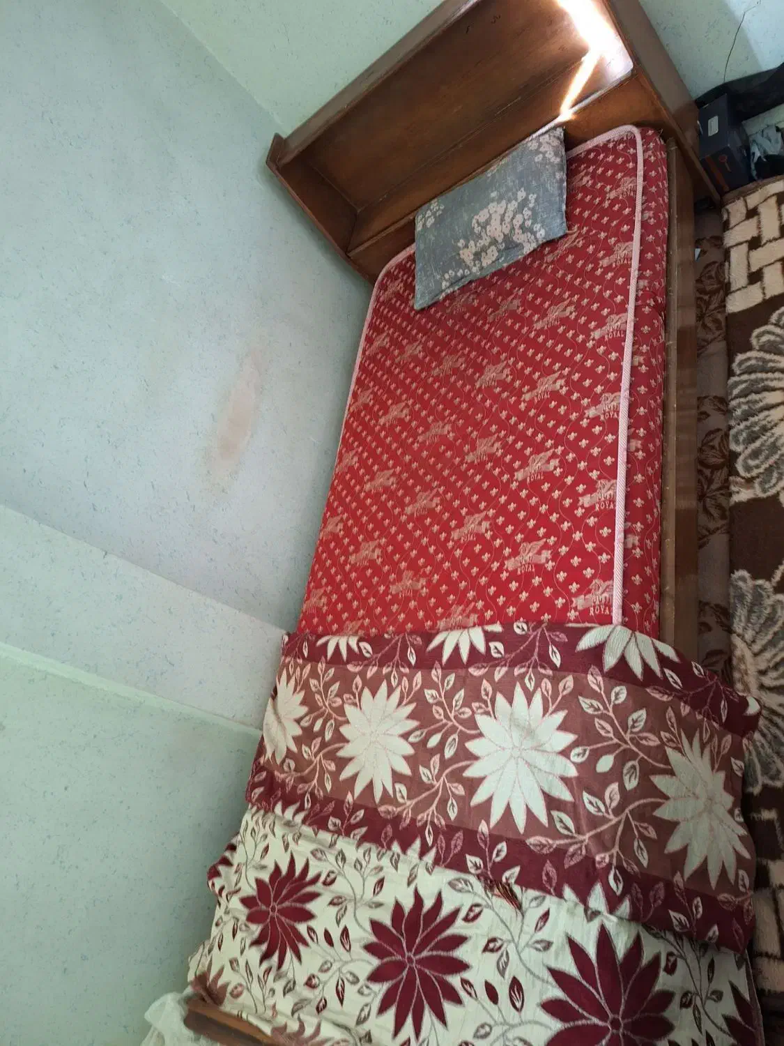 تخت و دراور|تشک تختخواب|اردبیل, |دیوار