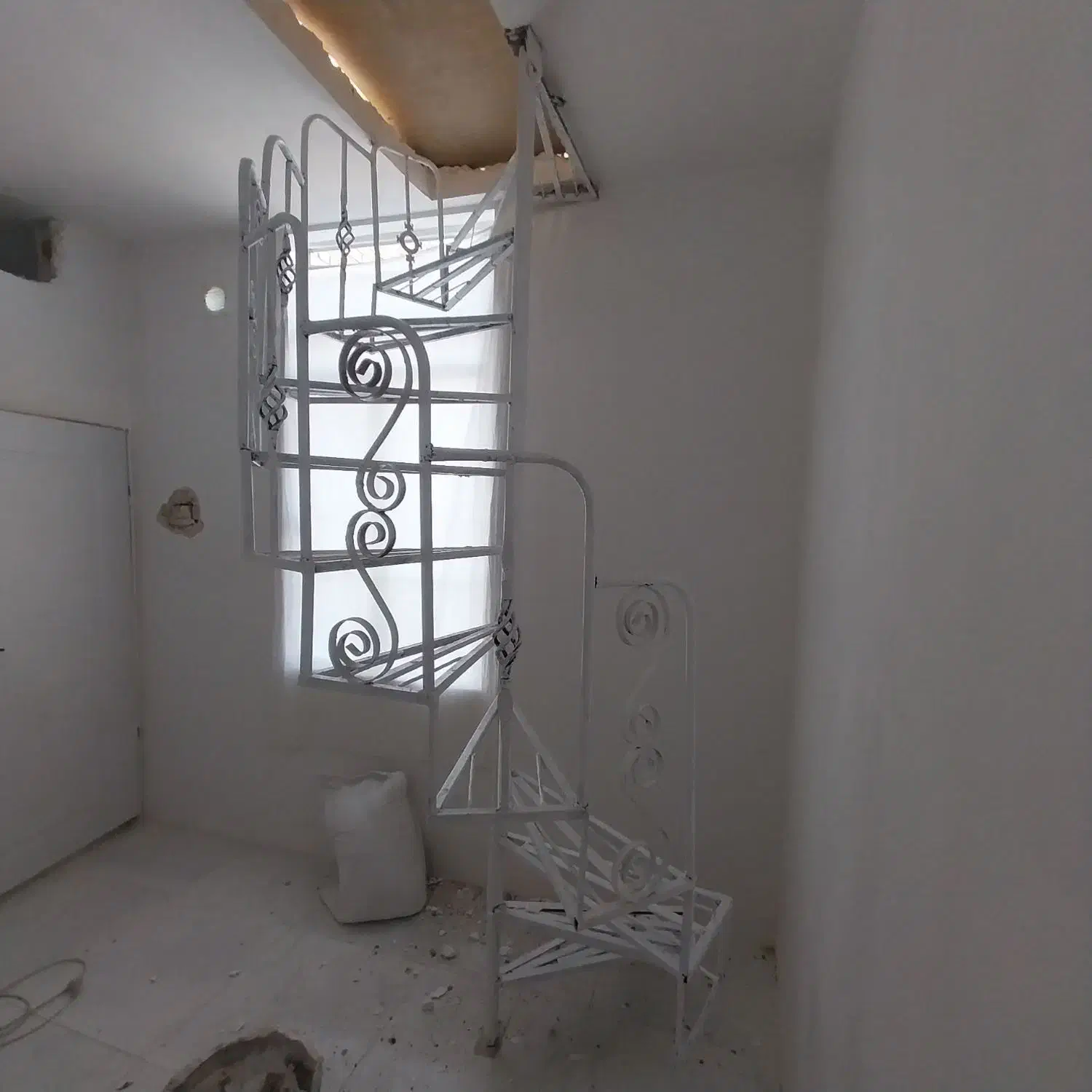 راه پله|مصالح و تجهیزات ساختمان|قوچان, |دیوار