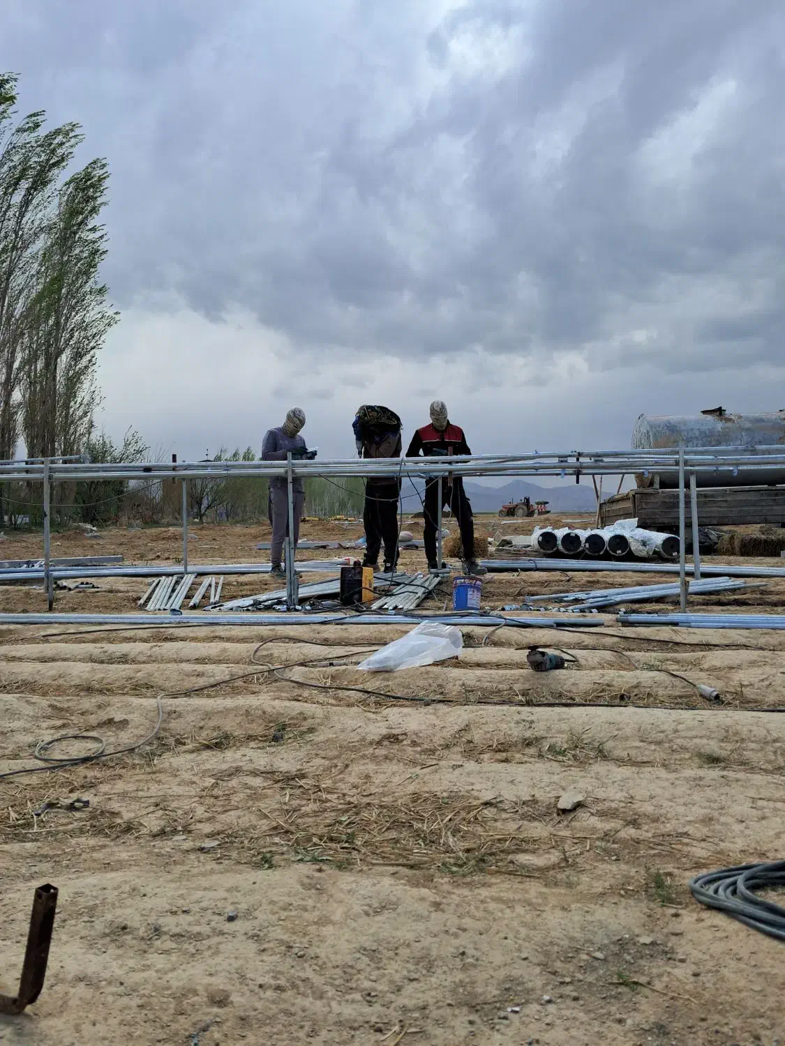 استخدام نیروی کار جهت نصب گلخانه|استخدام صنعتی، فنی، مهندسی|خمین, |دیوار