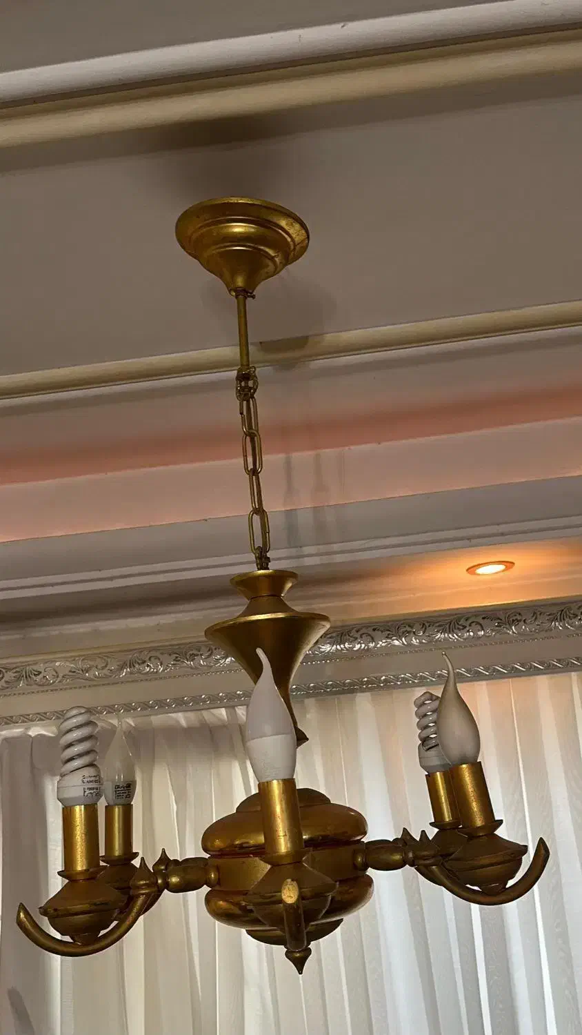 لوستر رنگ ثابت طلایی|لوستر و چراغ آویز|رشت, بوسار|دیوار