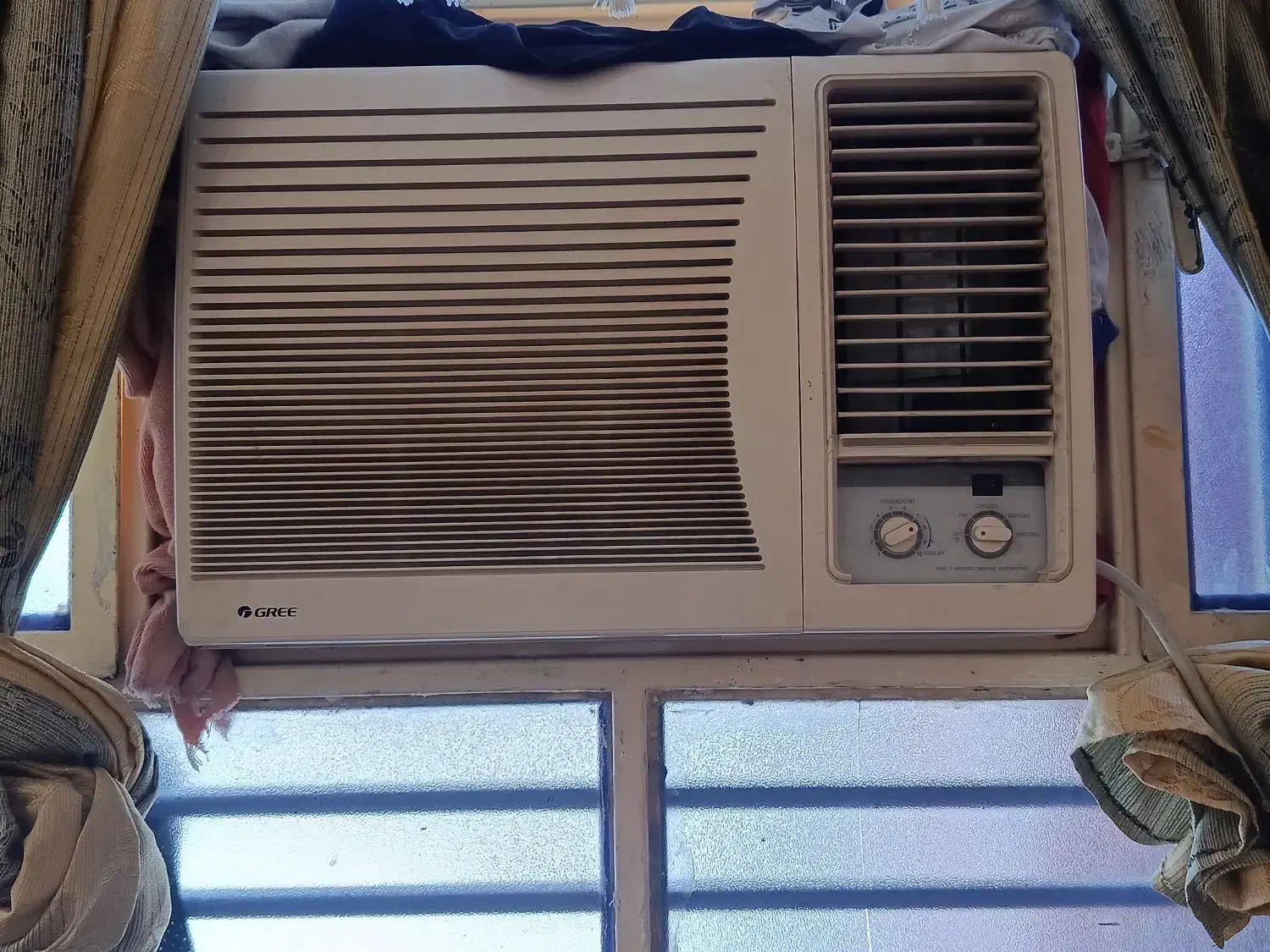 کولرگازی|کولر گازی و فن‌کوئل|مسجد سلیمان, |دیوار