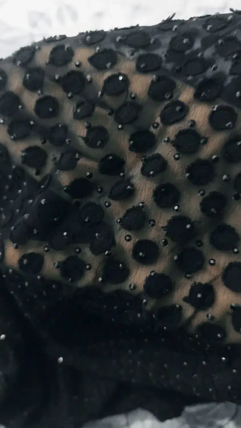 قواره کراس نگین دار|لباس|جوانرود, |دیوار