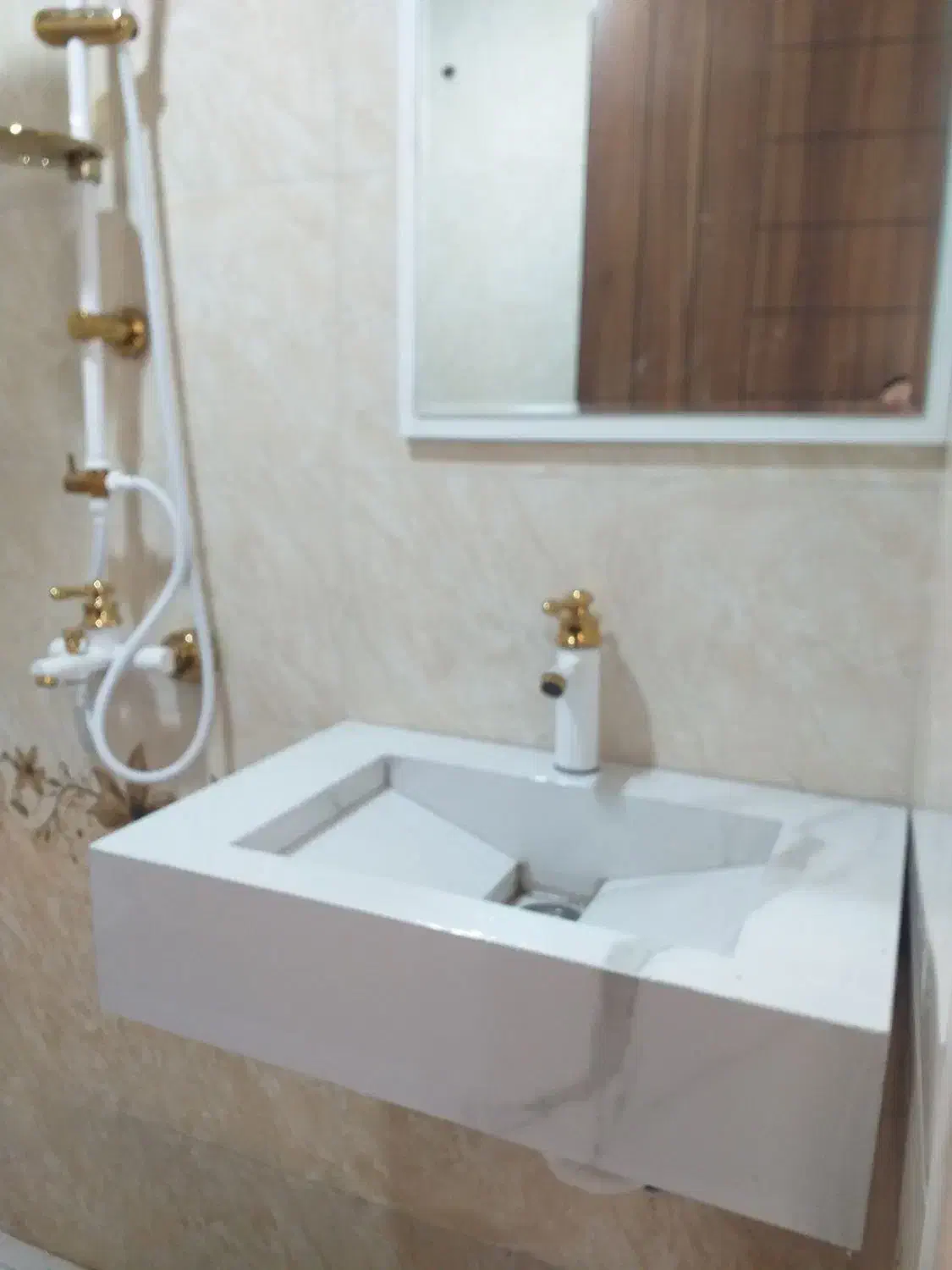 نصب شیرآلات|خدمات پیشه و مهارت|زنجان, |دیوار