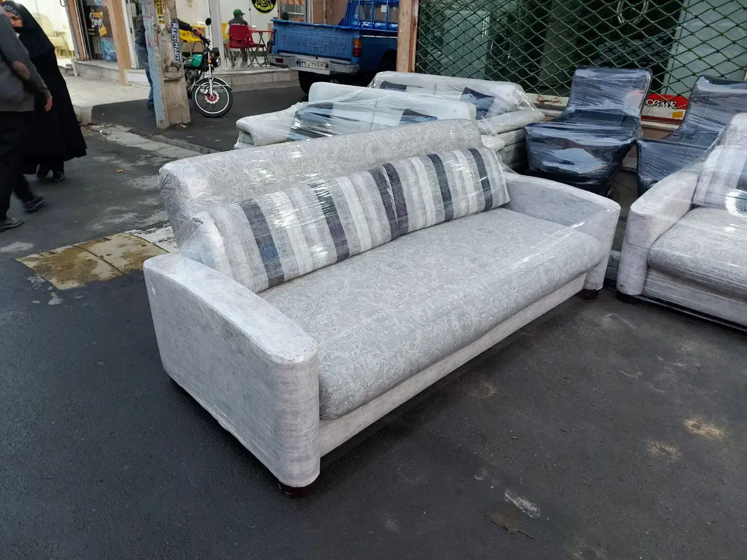 مبل راحتی تخت خواب شو هشت نفره مناسب جهیزیه|مبلمان خانگی و میز عسلی|کرج, شیخ آباد|دیوار