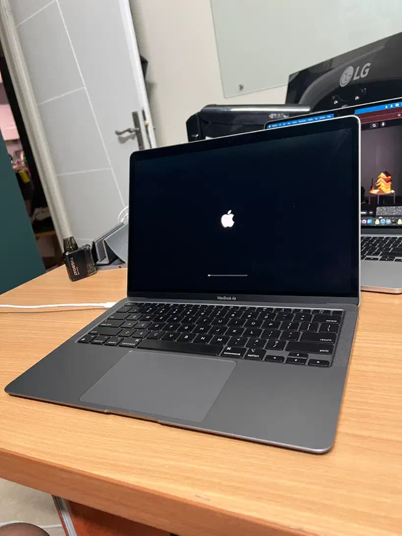 مکبوک 2020 Air 8gb 256 m1|رایانه همراه|اصفهان, آبشار|دیوار