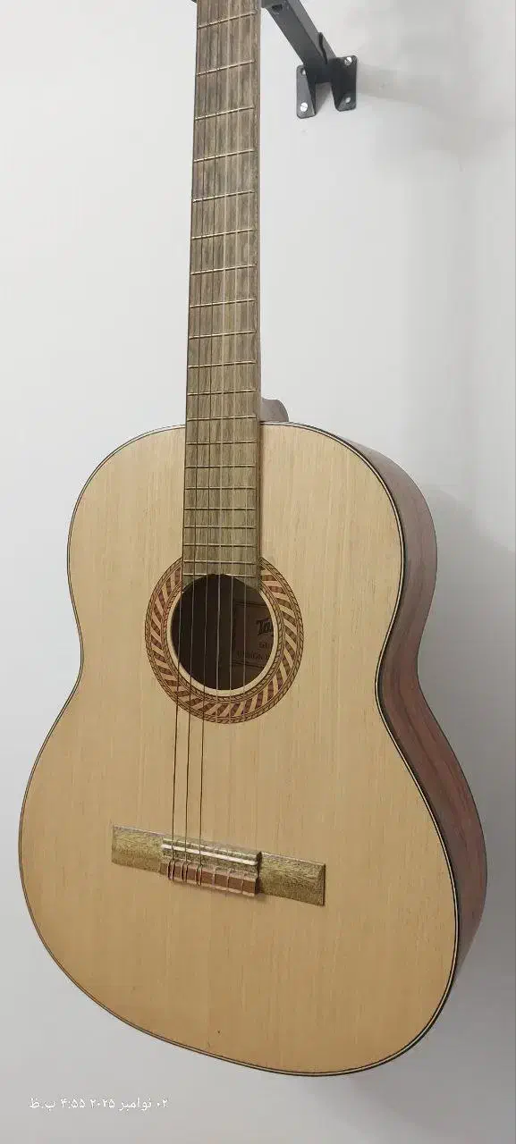 گیتار taylor ساخت آلمان|گیتار، بیس، امپلیفایر|تنکابن, |دیوار