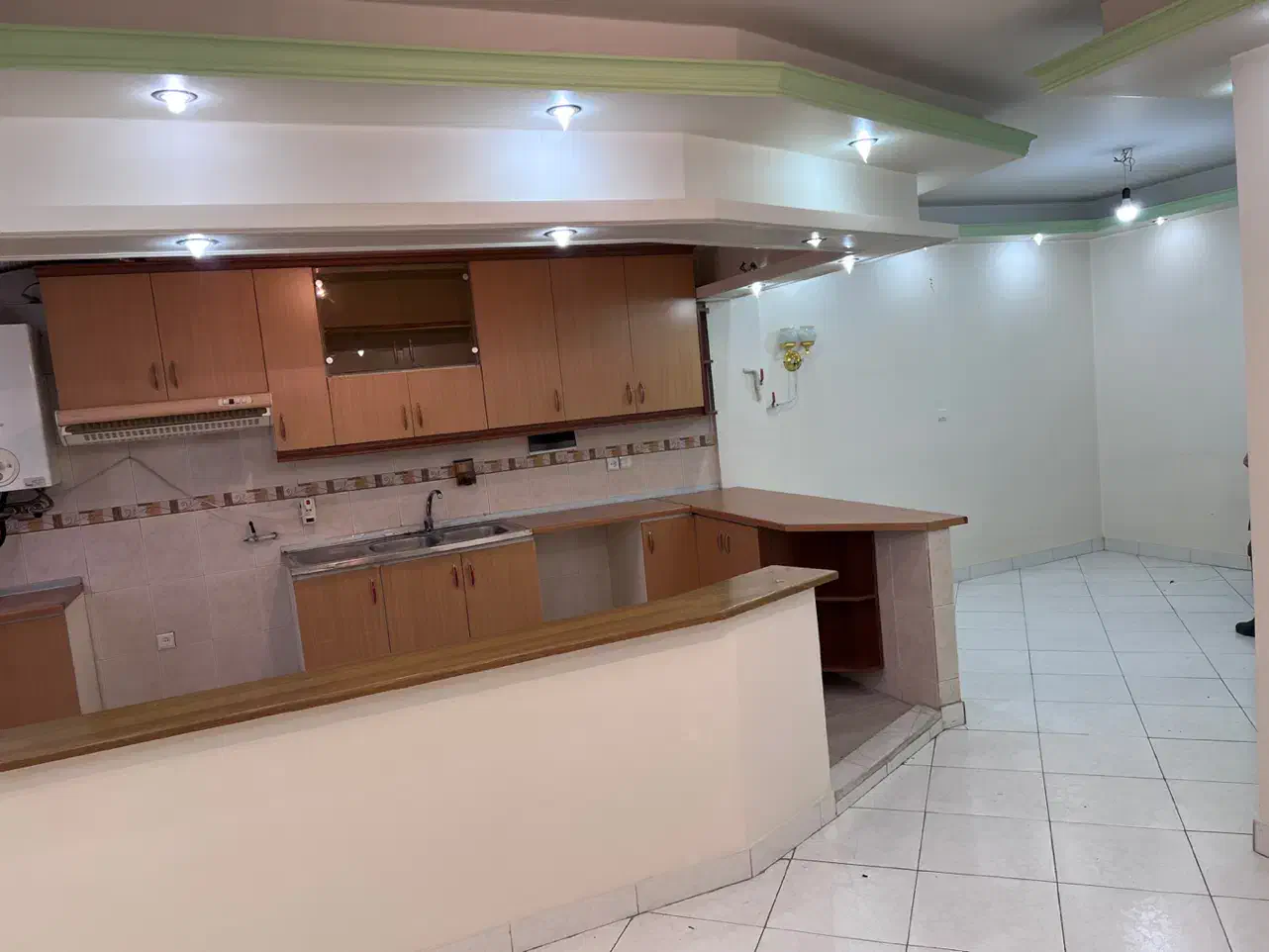 ۶۵ متری/۱۶ متری اول جنوبی/زوج یا مجرد موجه خانم