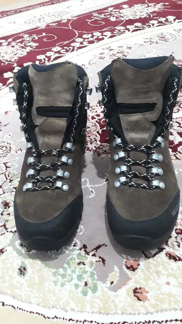 کفش کوهنوردی|کوهنوردی و کمپینگ|رامیان, |دیوار