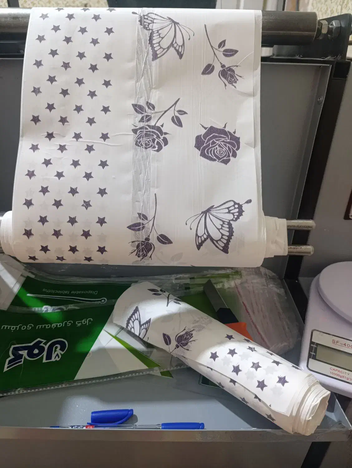 سفره یکبار مصرف|ظروف نگهدارنده، پلاستیکی، یک‌بارمصرف|رباط‌کریم, رباط‌کریم|دیوار