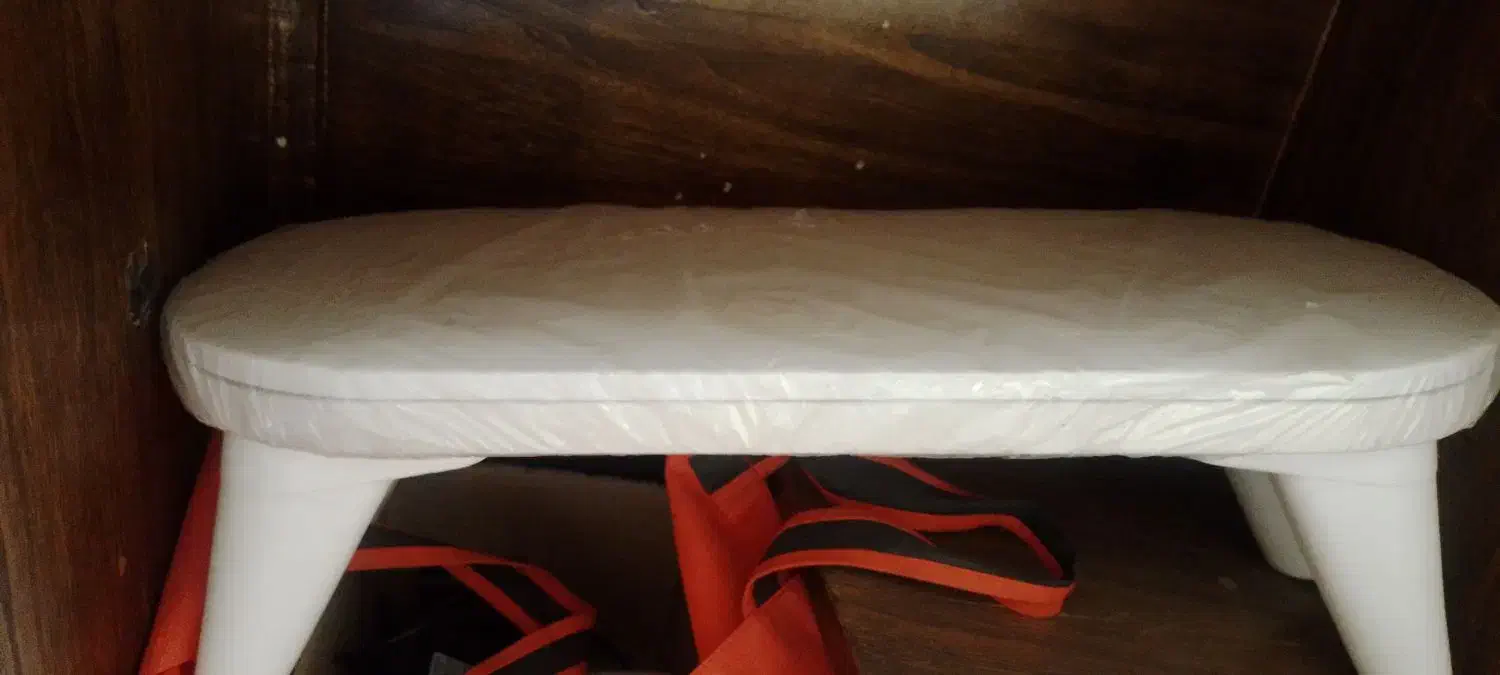 تعدادی لاک ژل.قیچی مانیکور.لوازم کاشت ناخن|آرایشی، بهداشتی، درمانی|سبزوار, فقیه سبزواری|دیوار