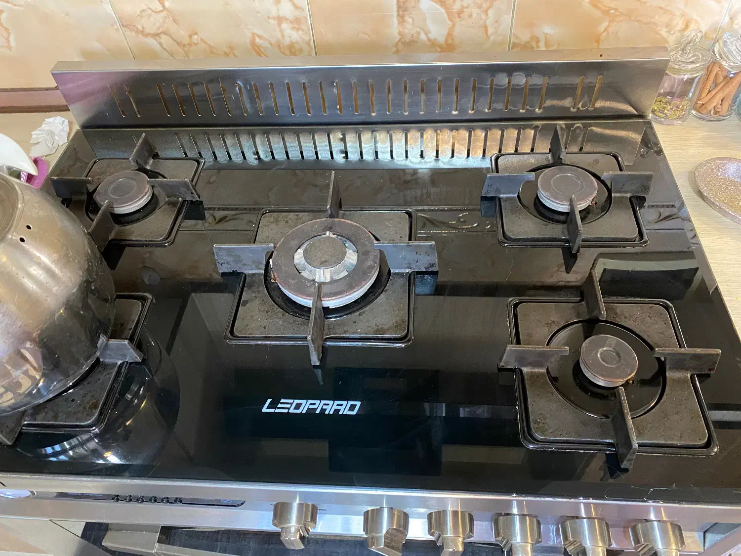 گاز ۵ شعله فردار نوژن طرح لپارد ایتالیا|اجاق گاز و لوازم برقی پخت‌وپز|پردیس, فاز ۴|دیوار