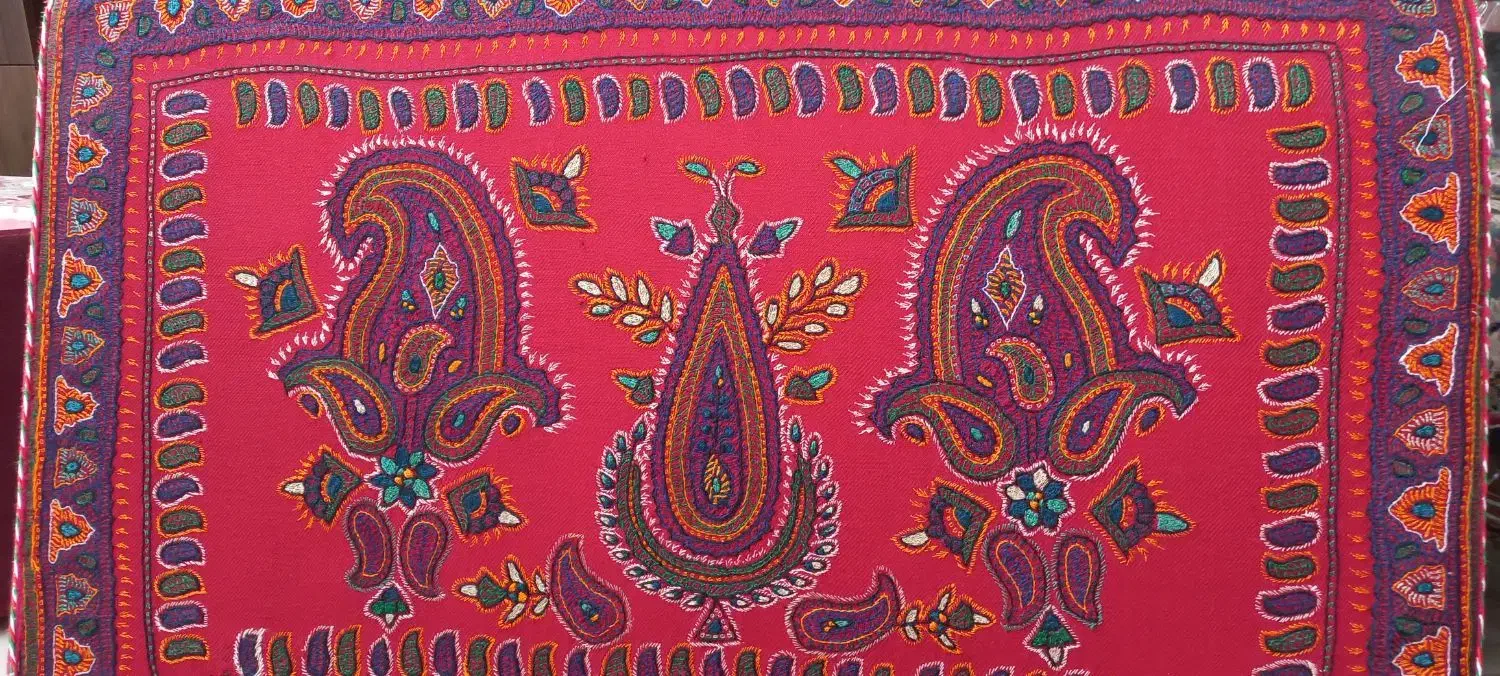 پشتی پته خوشدوخت خونگی|پشتی|کرمان, |دیوار