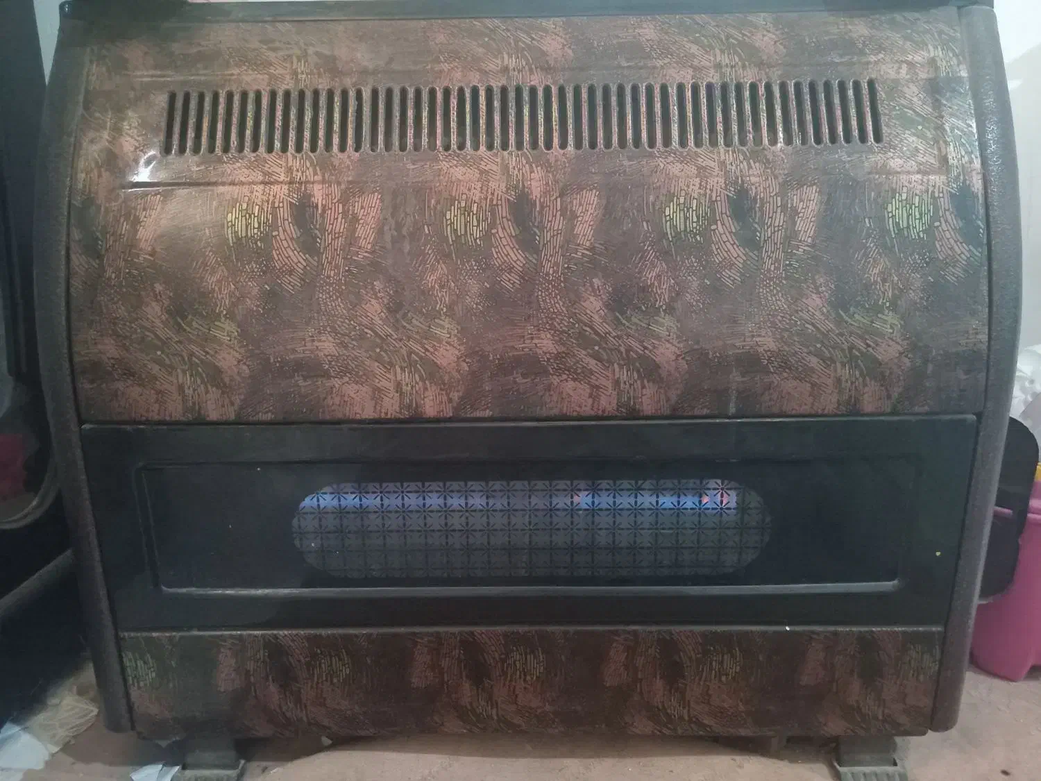 چندعدد بخاری گازی بزرگ وکوچیک|بخاری، هیتر، شومینه|زرندیه, |دیوار