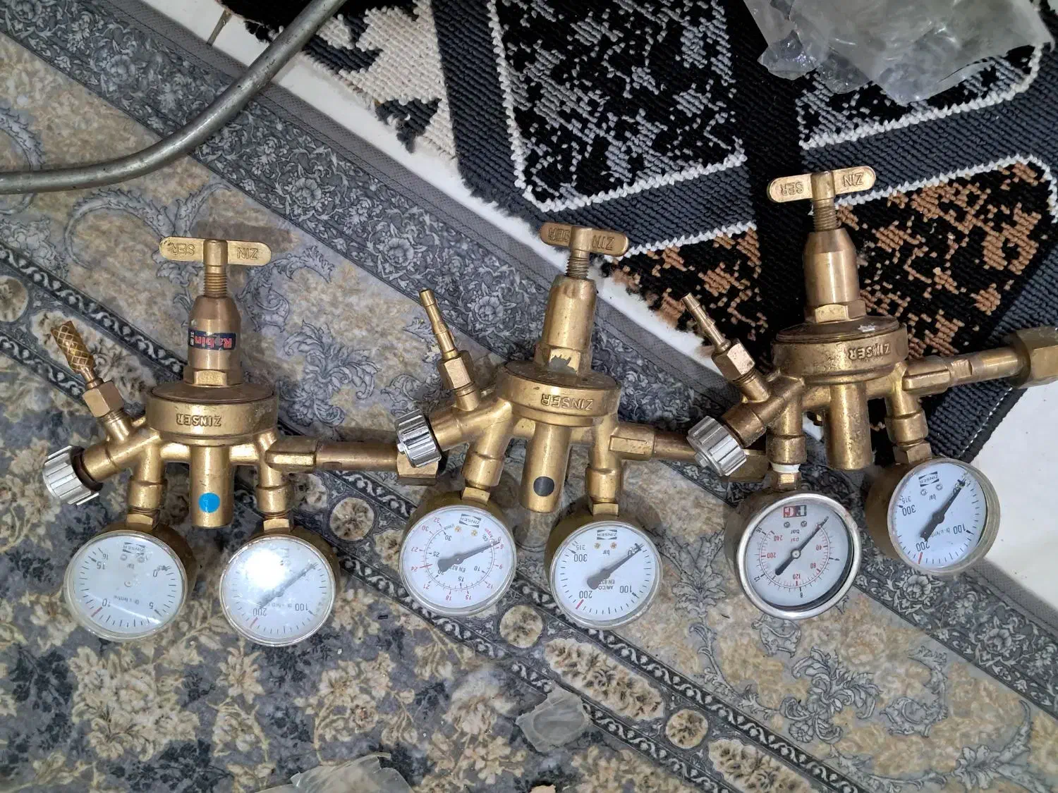 مانومتر|ابزارآلات|بومهن, |دیوار