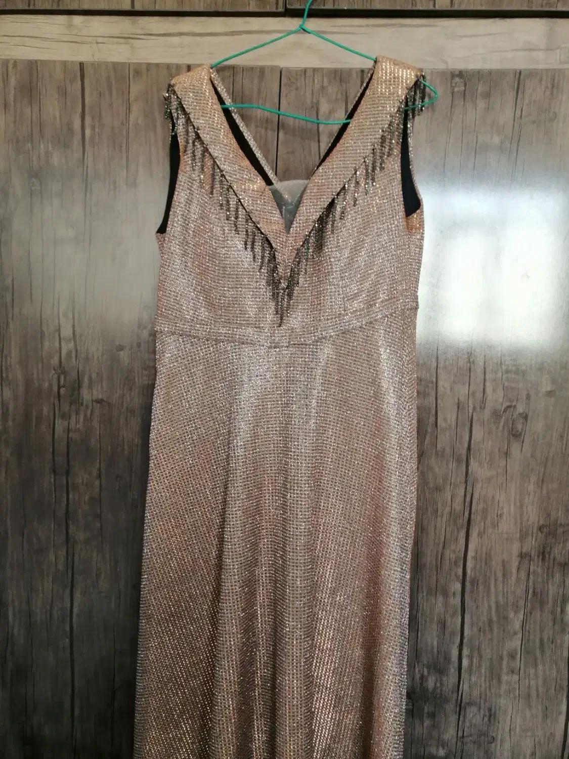 لباس مجلسی|لباس|شاهین‌شهر, گزبرخوار|دیوار