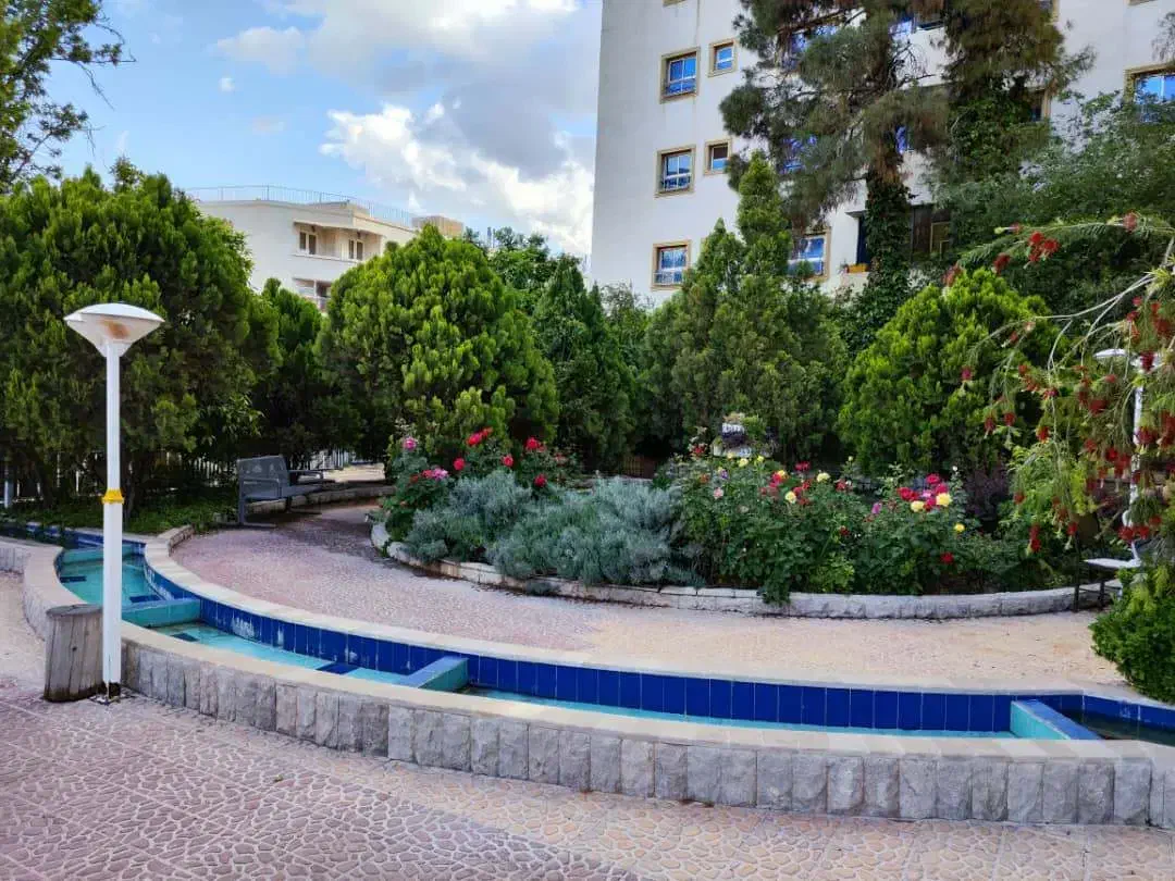 90متری/دوخواب/مجتمع باغ ناری|فروش آپارتمان|شیراز, ارم|دیوار