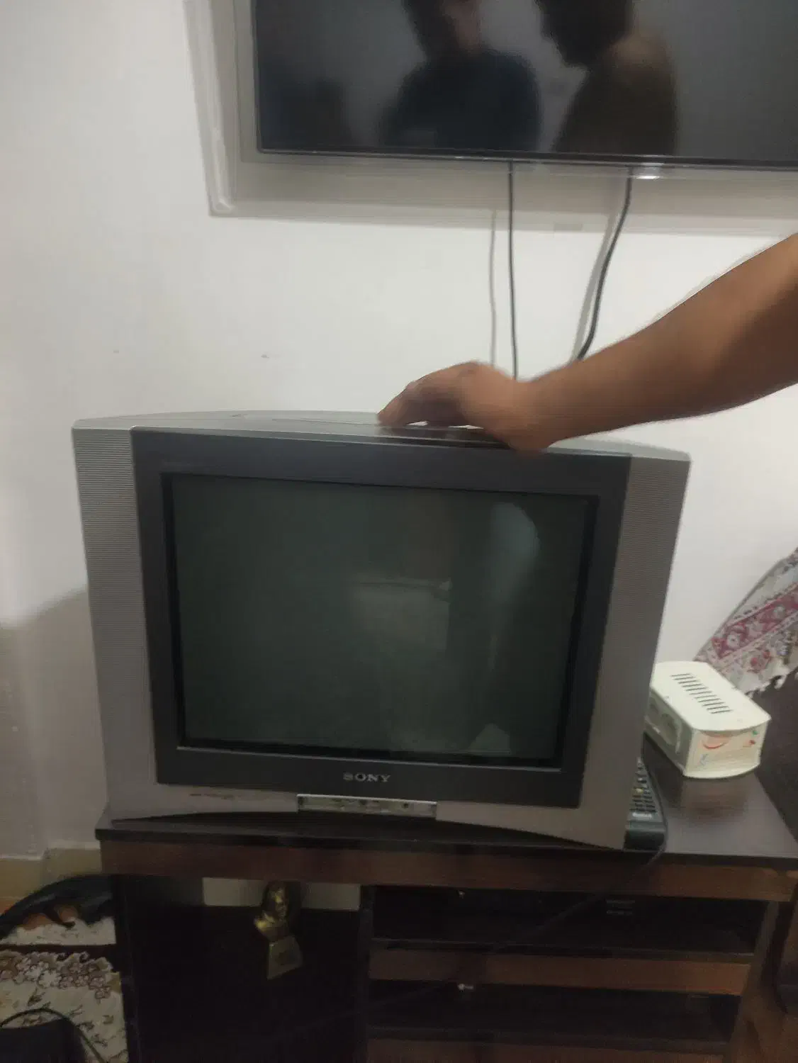 تلویزیون و جارو برقی|جاروبرقی، جارو شارژی، بخارشو|رشت, حومه رشت|دیوار