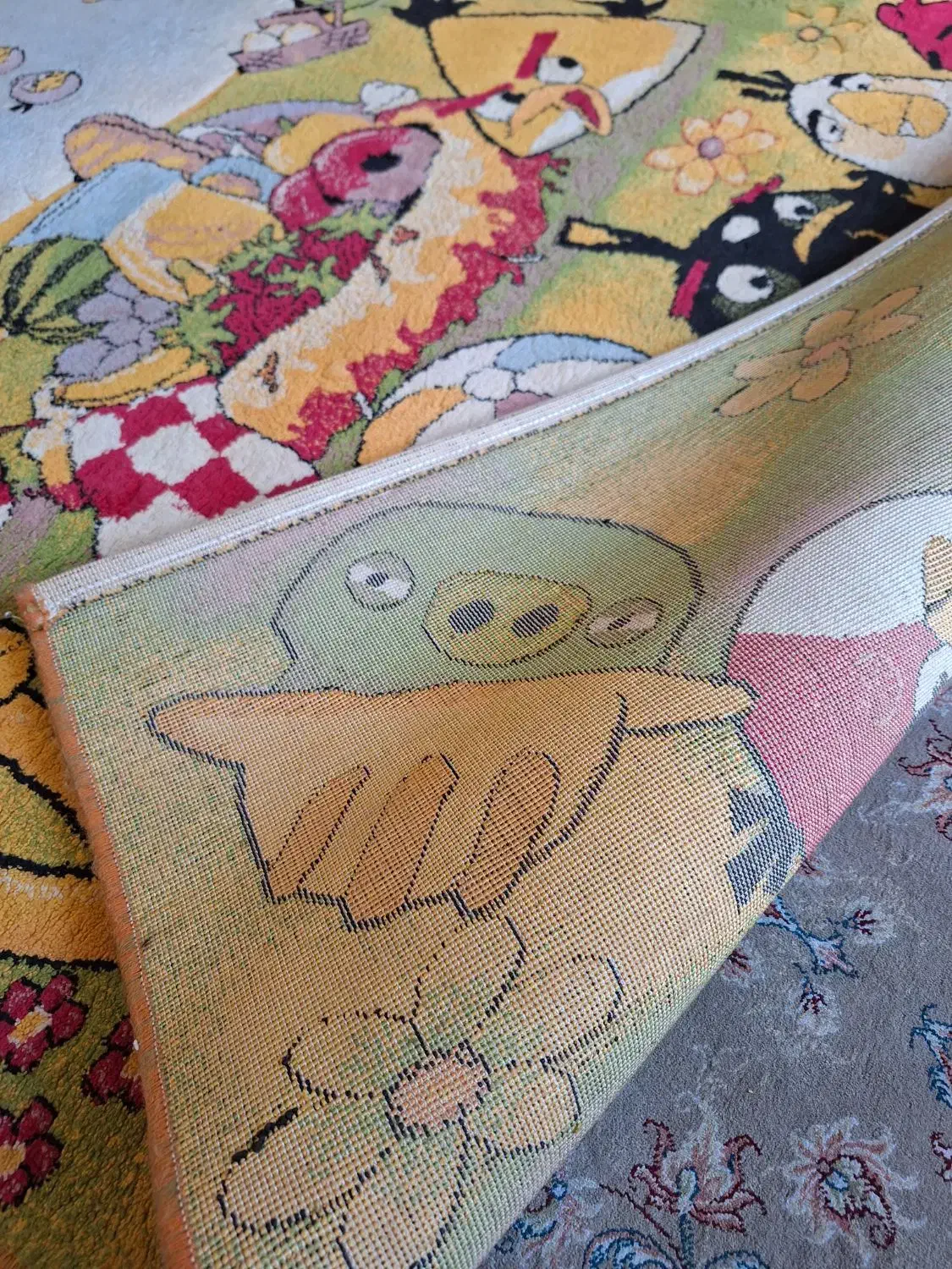 فرش کودک|فرش|گلبهار, شهر جدید گلبهار|دیوار