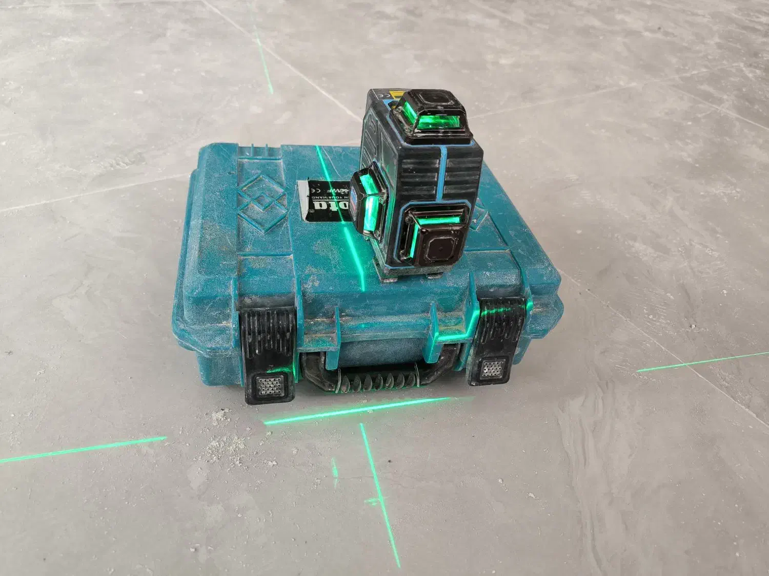 تراز ماکوتا ۱۶لاین|ابزارآلات|رفسنجان, |دیوار