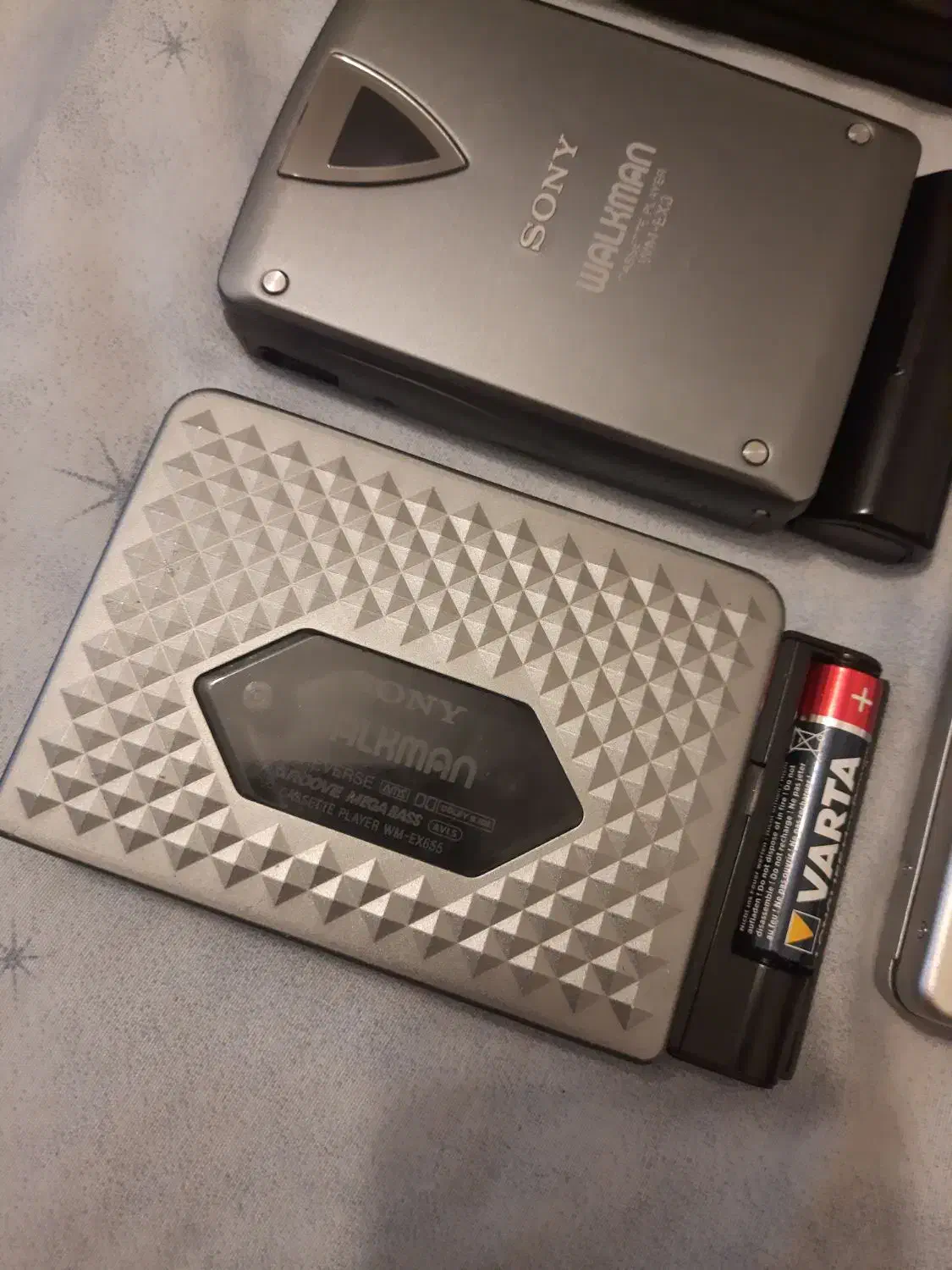 واکمنسونی|پخشکننده همراه|تهران, فلسطین (میدان انقلاب)|دیوار