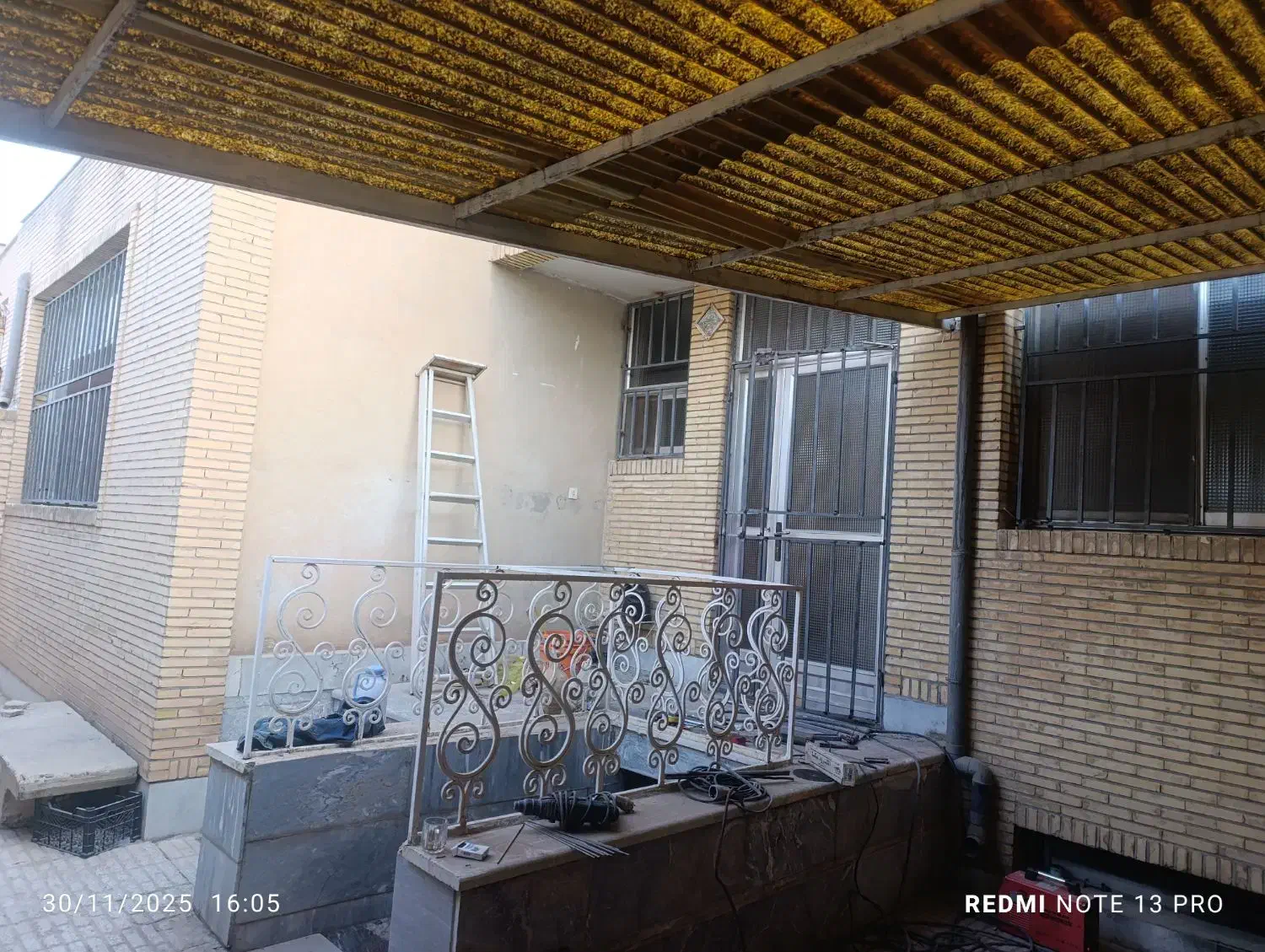 جوشکاری و تخریب|خدمات پیشه و مهارت|فولادشهر, B2|دیوار