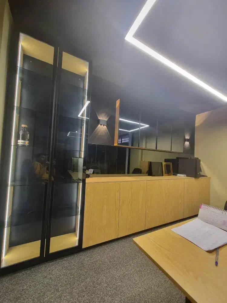 تولید درب های دکو فیکس،فریم لس|خدمات پیشه و مهارت|شیراز, سلطان آباد|دیوار