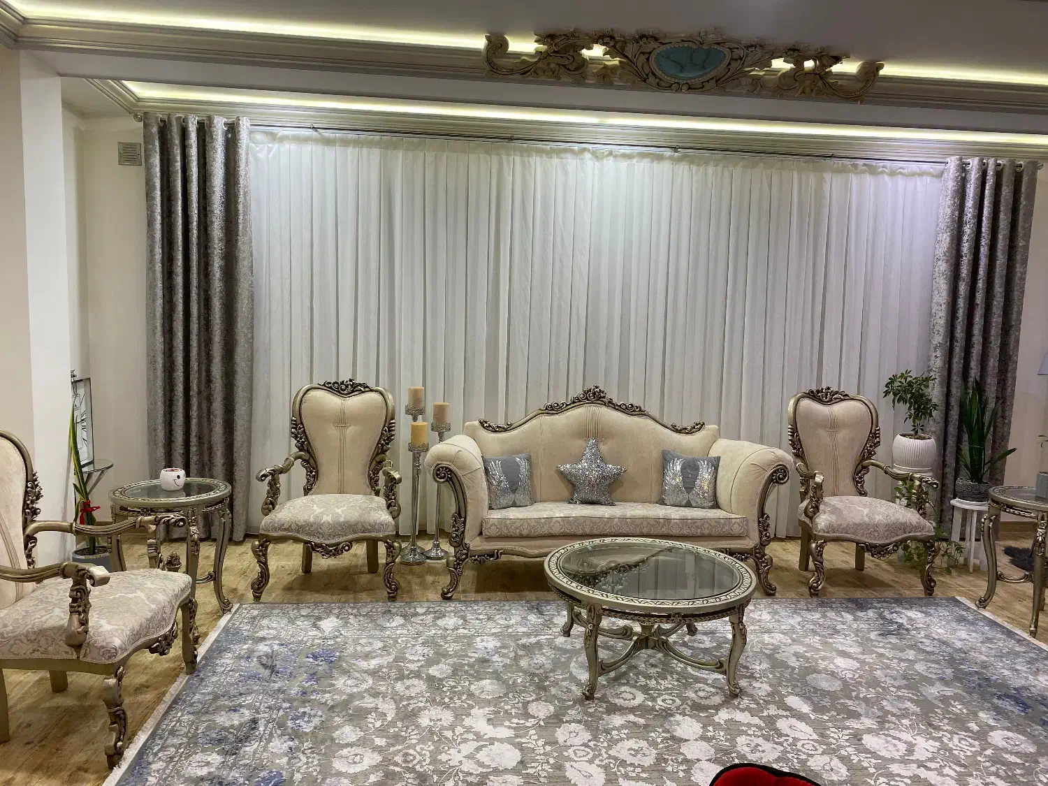 مبل کلاسیک|مبلمان خانگی و میز عسلی|سقز, |دیوار