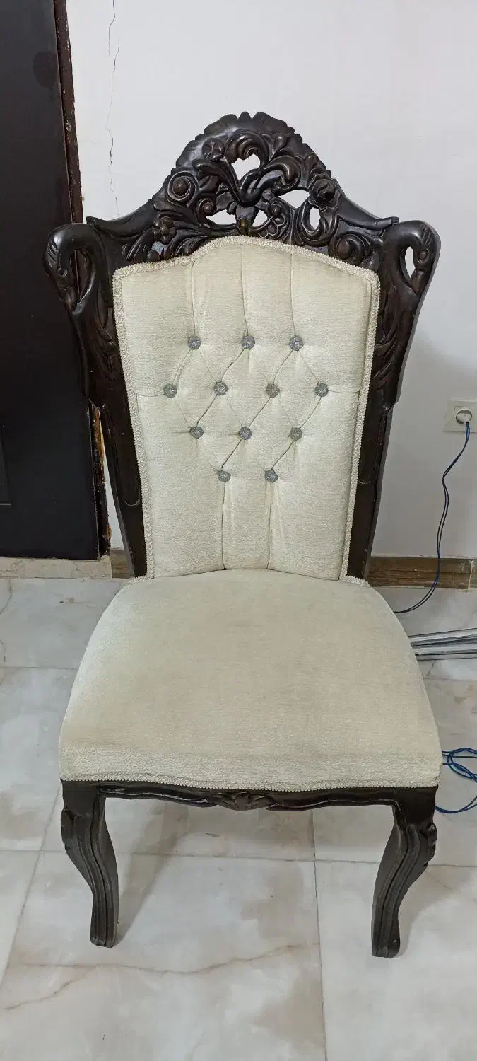 صندلی (چهار عدد)|میز و صندلی غذاخوری|سیاهکل, |دیوار