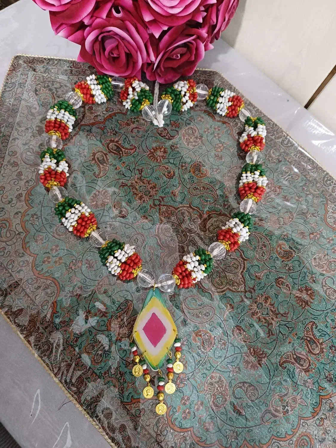 گردنبند ملهو|بدلیجات|اقلید, |دیوار