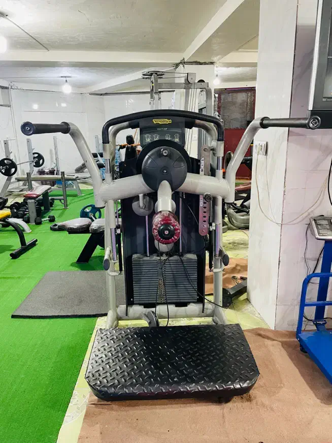 دستگاه بدنسازی ایتالیایی(یاسوج)|تجهیزات ورزشی|اصفهان, امامزاده اسماعیل|دیوار