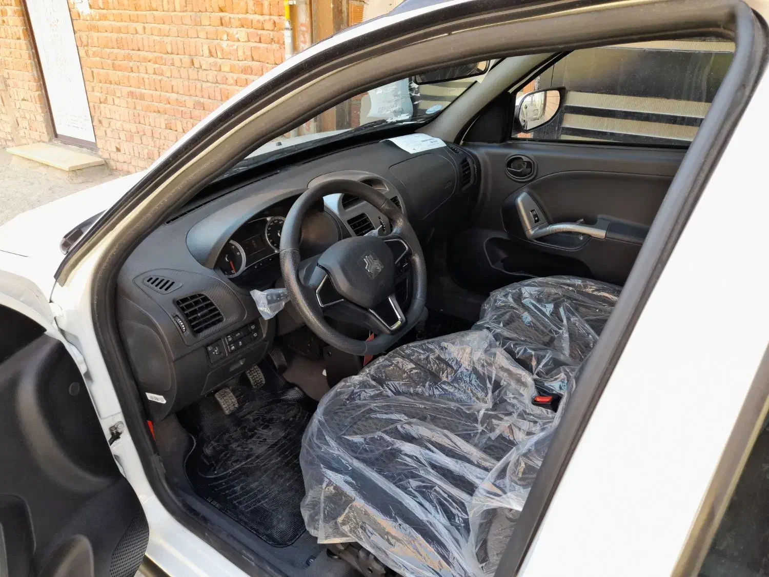 کوییک GXRسفید مشکی|خودرو سواری و وانت|مریوان, |دیوار