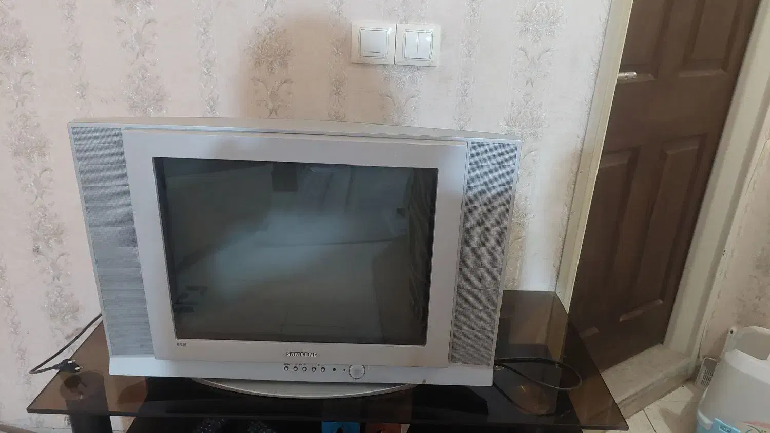 دو عدد تلوزیون 21 با 14 به فروش میر سد|تلویزیون و پروژکتور|صدرا-فارس, فاز ۱|دیوار