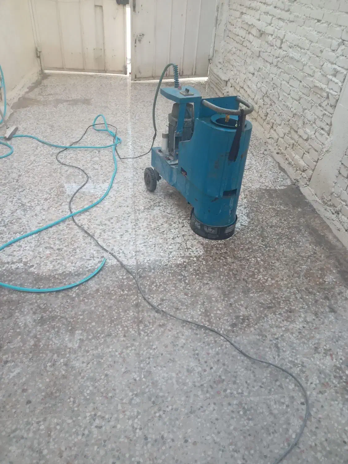 کفسابی کفساب سنگ سابی|خدمات نظافت|شوشتر, |دیوار